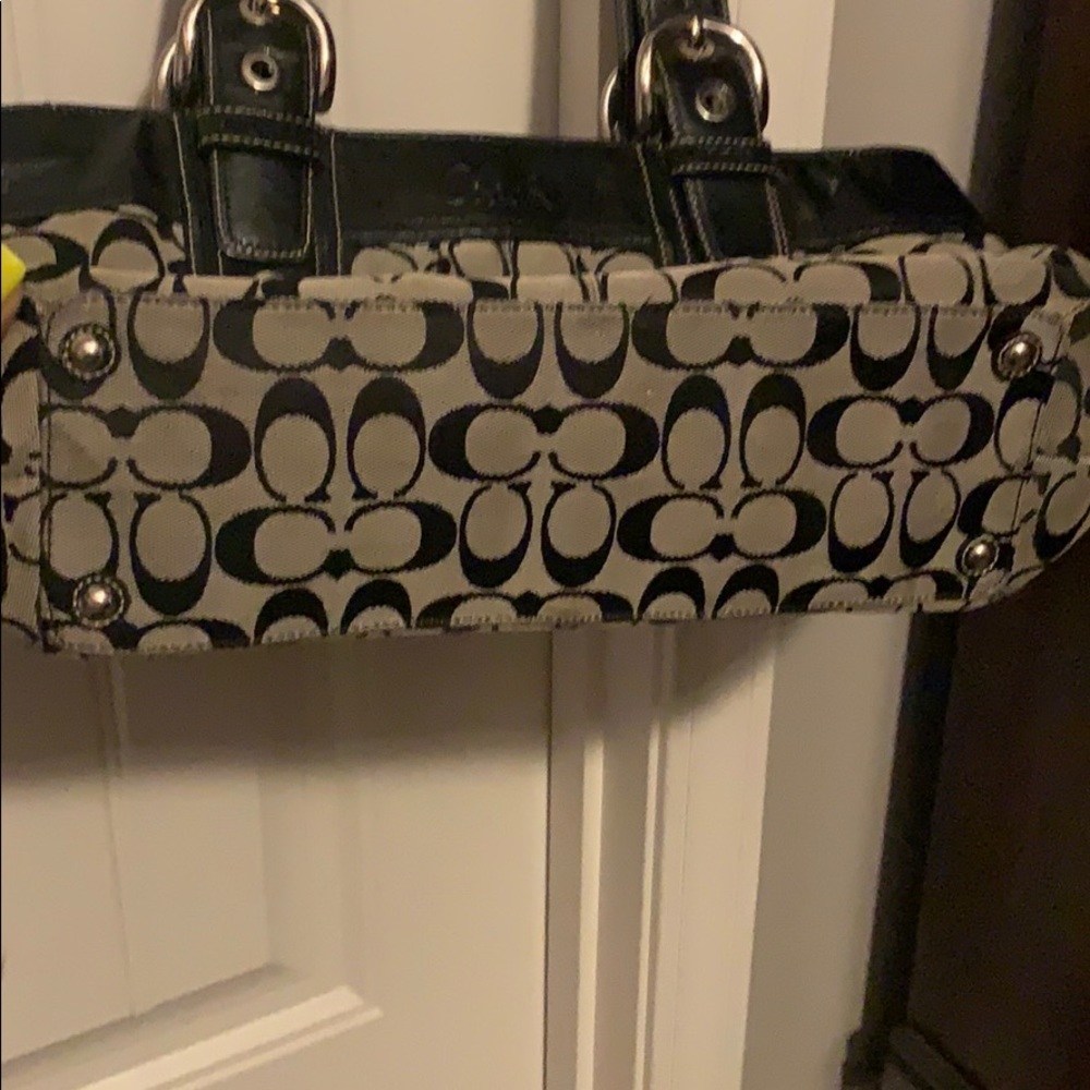 Black and Gray coach shoulder bag - Picture 2 of 4